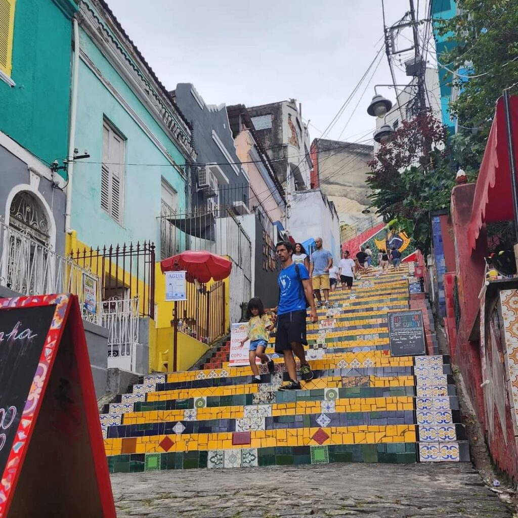 escadaria-seleron-2